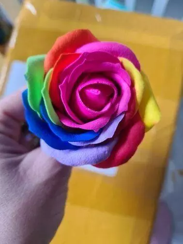 Jabón De Rosa De Color Degradado De 16 Piezas Con Paquete De Caja Romántico Perf