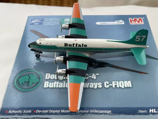 Hobby Master 1:200 Buffalo Airways DC-4 C-FIQM HL2017