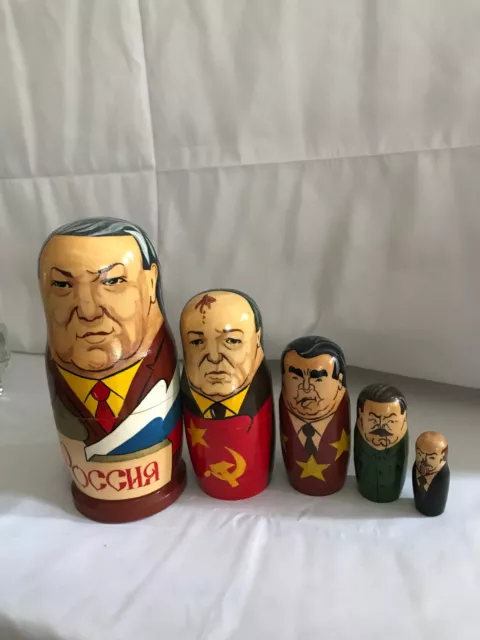 5 Matrjoschka Figuren ehemalige russische Präsidenten Holz Schachtelpuppe 9,5 cm