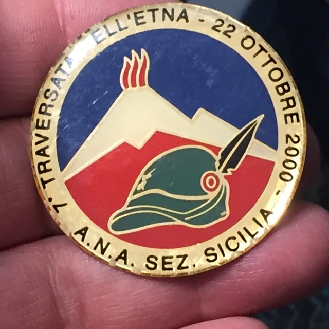 Broche Publicitaire Medaglia – Pin's Vintage Italien Pour Collectionneur (Occasion)