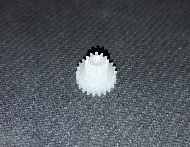Pignon En Nylon Pour Motoréducteur ZX Motors, Référence XRJ-001/70JC - Neuf