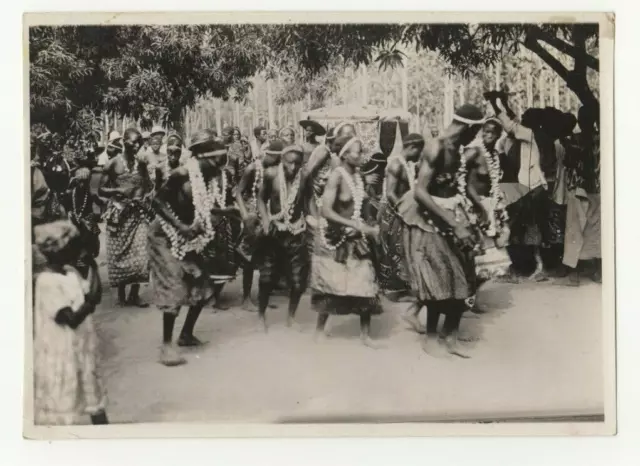 LIV2205  Photographie photo vintage Afrique Africa Dahomey Bénin féticheur danse