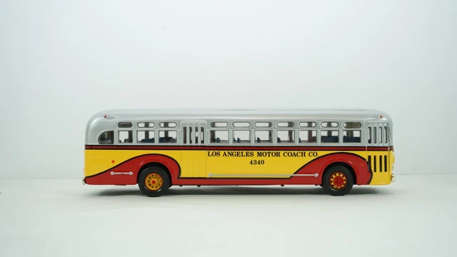 CORGI 97635 LOS ANGELES MOTOCAR DIECAST 4340 comme neuf en boite sans