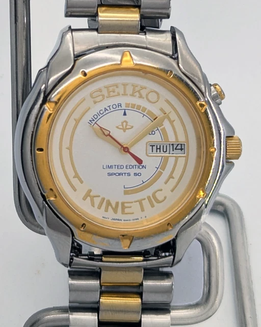 SEIKO KINETIC 5M63-0AE0 Blue Sunburst Dial Day Date 50M  display picture 1