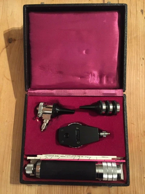 Altes Heine Diagnostik Otoskop in Schatulle ca. 60/70er Jahre gut erhalten