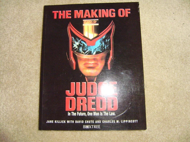 Dredd Cast Character Guide 2000AD -JUDGE DREDD the Making of film guide EUR 10,48 - PicClick IT