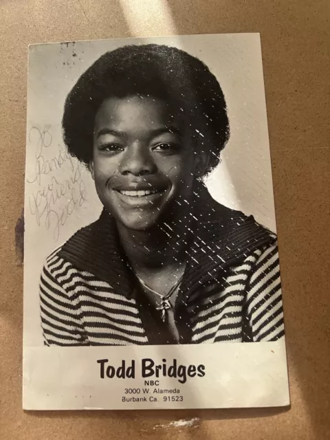 TODD BRIDGES 1981 CHILD ACTOR AUTOGRAPH POSTCARD Diff'rent Strokes VERY EARLY