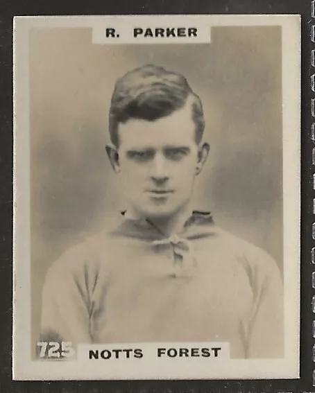 Pinnace Football-Photo Back-#0725- Notts Forest - R. Parker