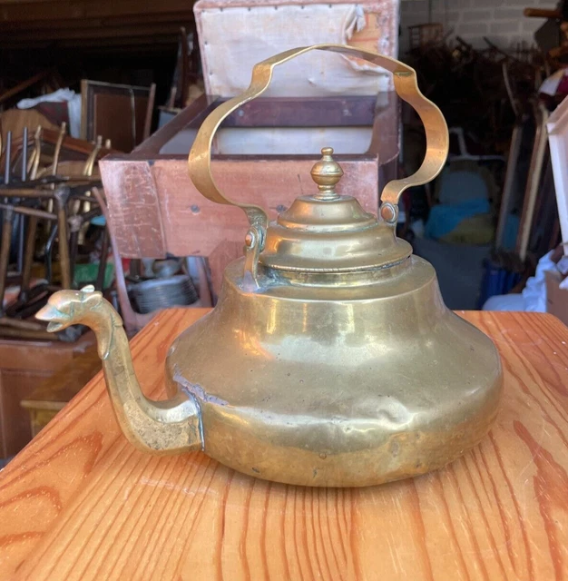 Théière Vintage En Cuivre Orientale - Marocaine, Décorative, Patine Superbe