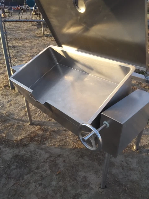 Tilt Skillet Electric Legion  40 Gallon