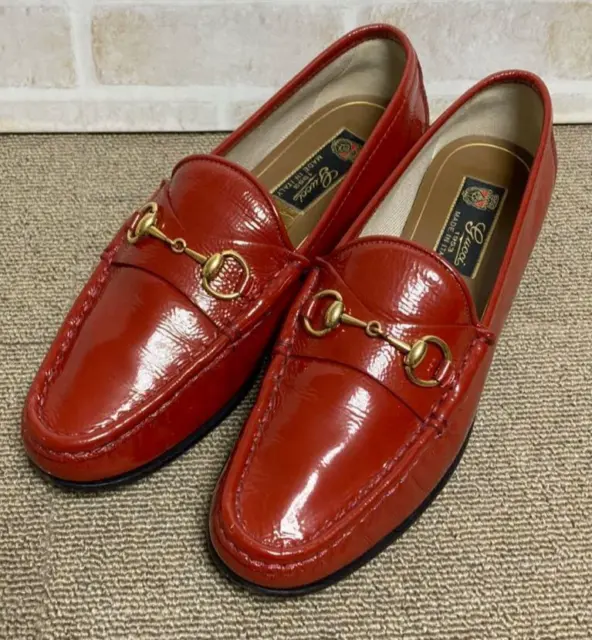 Gucci 1953 Horsebit women's Patent Leather Flat Loafer Pumps in Red size 37 used