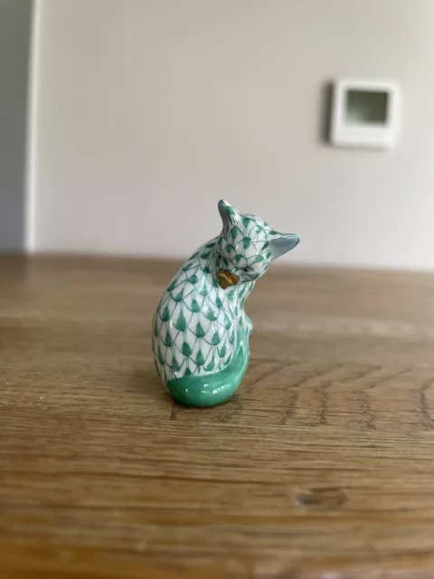 Herend Green Fishnet Miniature Cat Figurine