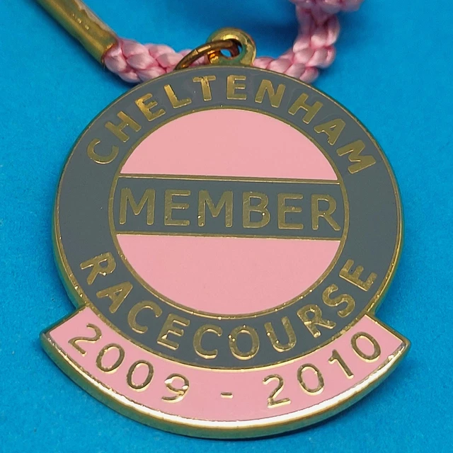 Cheltenham Horse Racing Members Badge - 2009 / 2010