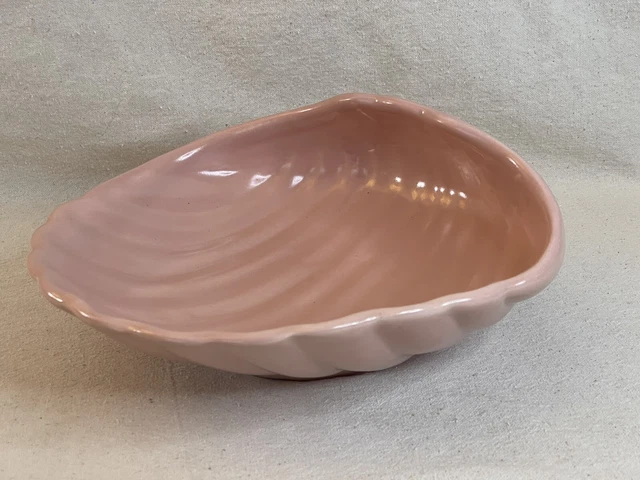 VINTAGE HAEGER CLAM Shell Pottery Large Bowl Dish Approx 10.5" L