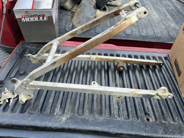 2005 Yamaha YZ 250F YZ 450F Rear Subframe Sub Frame 5XD-21190-50-00 NICE!