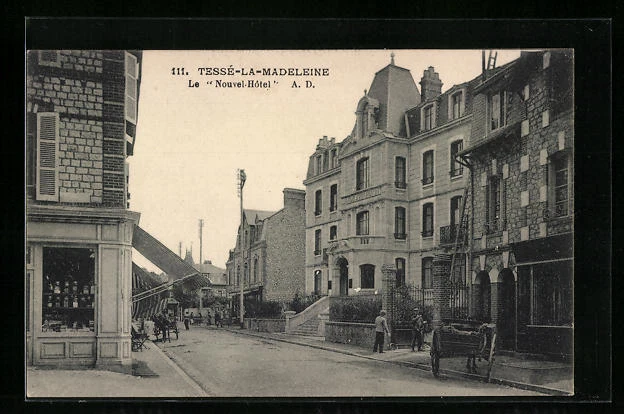 CPA Tessé-la-Madeleine, Le Nouvel-Hotel