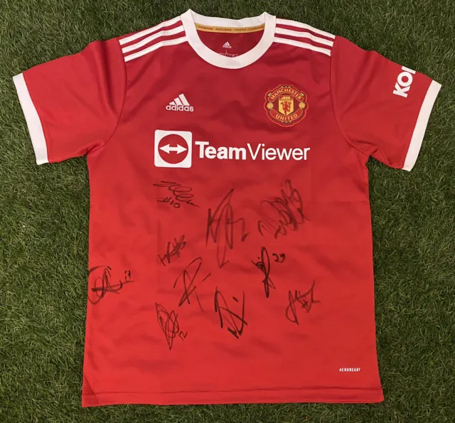 MANCHESTER UNITED FC LADIES - Signed Shirt Team - WSL  *COA* Toone Russo Earps