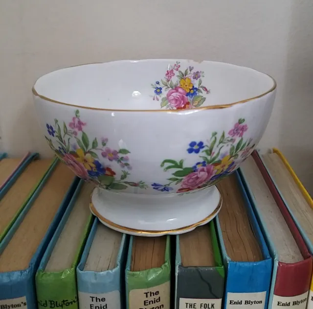 Beautiful Vintage Royal Standard China Sugar Bowl