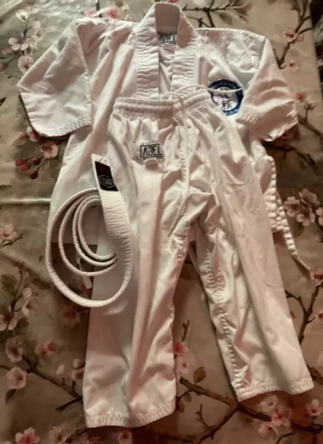 Tuta da karate da 5 a 6 anni, pantaloni, giacca e cintura