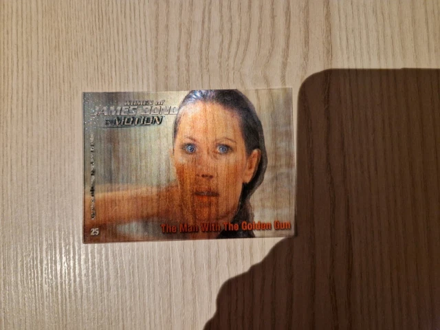 extrêmement rare carte holographique JAMES BOND 007