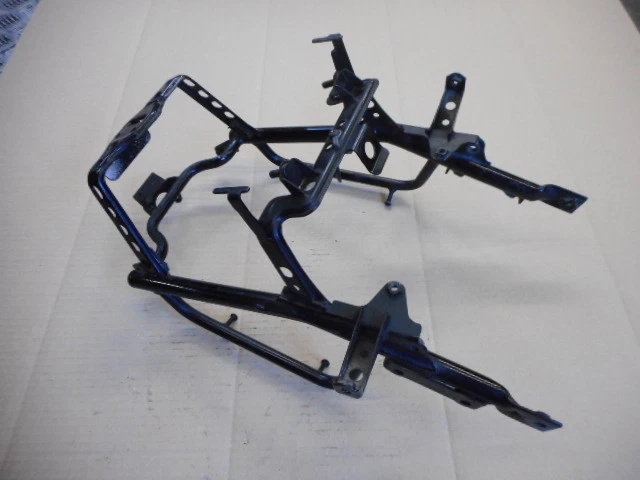 Calandre avant Nissan Sunny - Pièces auto durables et élégantes