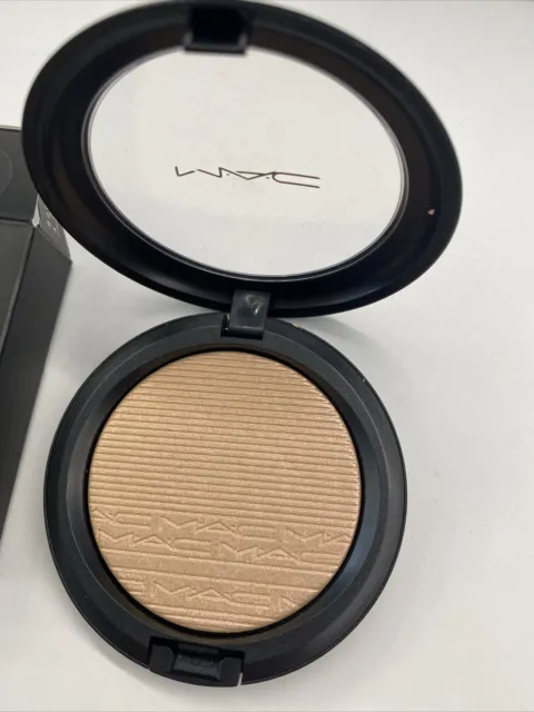 MAC Extra Dimension Skinfinish Show Gold