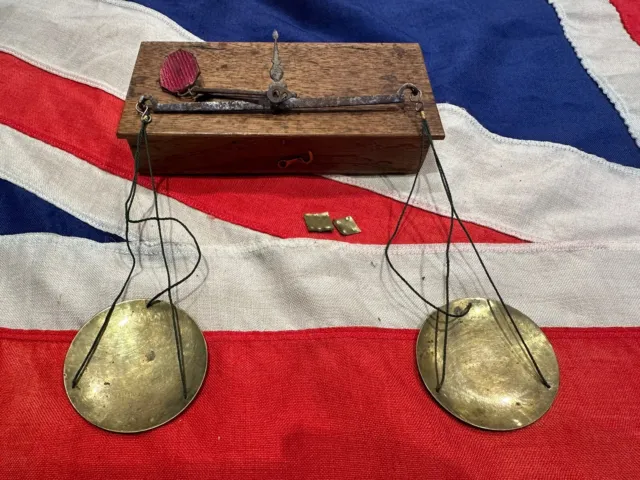 Jewellers / Apothecary Traveling Scales and Weights - Boxed