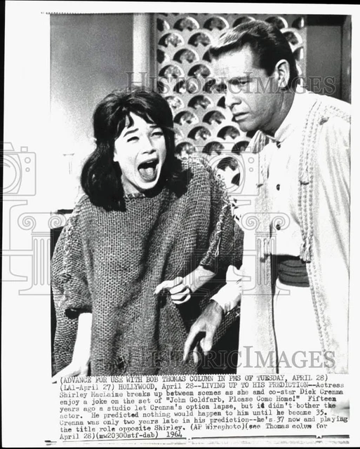 1964 Press Photo Dick Crenna & co-star in "John Goldfarb, Please Come Home!"