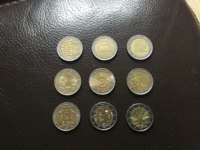 LOT DE 9 pièces de 2 euros commémoratives différentes EUR 21,90