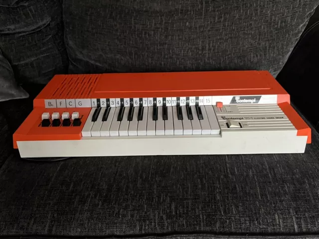 Vintage Bontempi  104 Electric Chord Organ