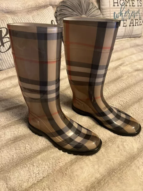 Great Burberry Shoes Women Size 40 Nova Check Tall Rubber Rain Boots Made Italy