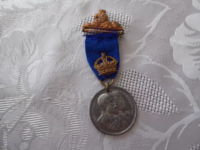 Vintage King Edward Vll & Queen Alexandra Accession 1901 Crowned 1902 Medal