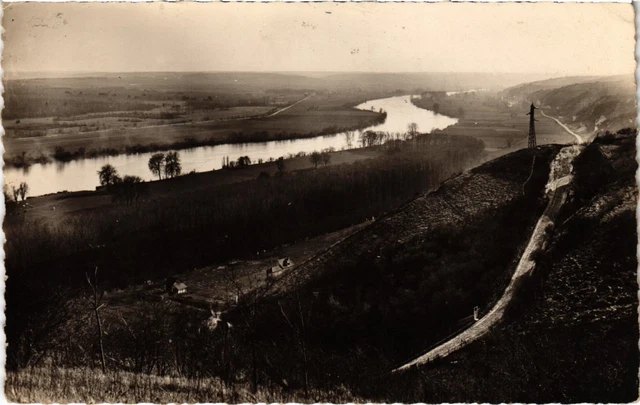 CPA La Roche-Guyon Vue panoramique de la Vallee de la Seine FRANCE (1332872)