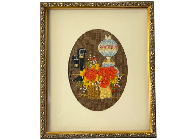 "Marco de oro crewel floral acabado vintage 10,75""x9"""
