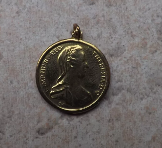 Anhänger Maria Theresia 1760 Taler Münze Medaille vergoldet