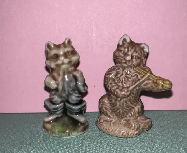 Cat and the Fiddle and Puss in Boots Wade Figurines Red Rose Tea Set