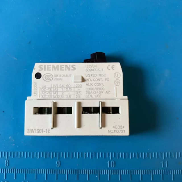 Siemens 3RV1901-1E  Auxiliary Contact 2 Contact NO/NC Front Mount Sirius Classic