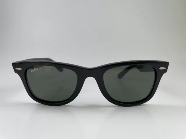 Ray-Ban Wayfarer Classic Sonnenbrille - Schwarz/Grün (RB2140), kaum getragen