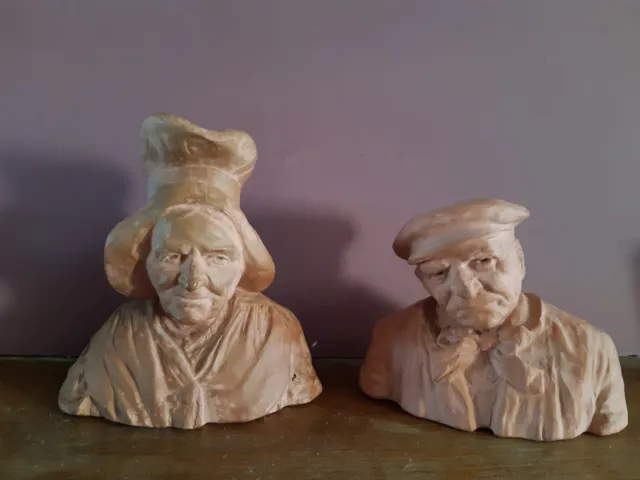 Malicorne - 2  bustes en terre cuite signés Yvon ROY - couple de  bretons