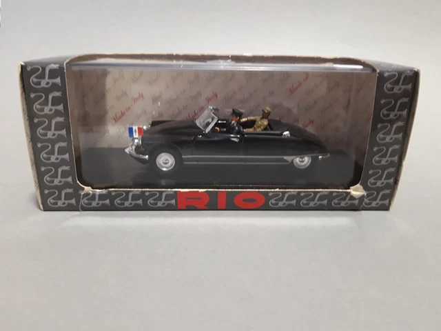 LE7132 RIO 4212/P 1/43 1:43 Citroen DS 19 cabriolet Général Gaulle Djibouti 1959