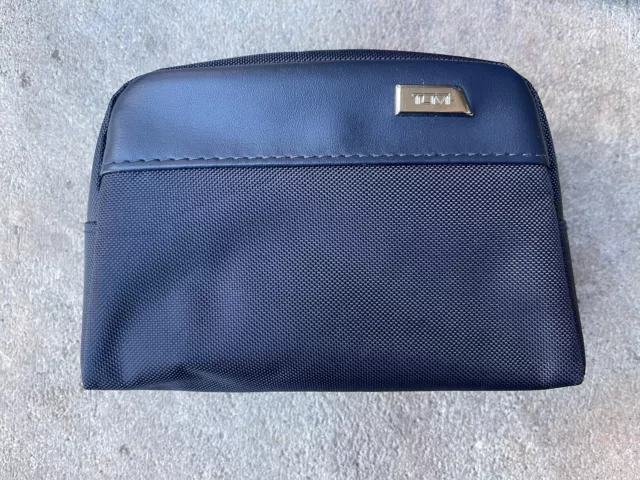 TUMI for Delta Black Small Pouch Zippered Soft sided Travel Case Dopp Kit Bag