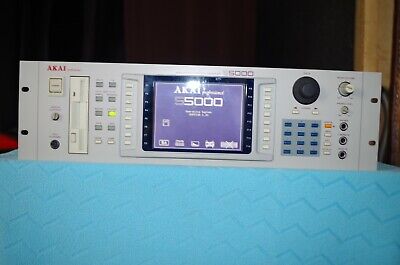 AKAI S 5000 Sampler/8 Out/64 Voice/32 MB/OVP 