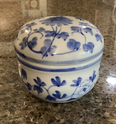 Vintage Chinese Blue White Porcelain Floral Flower Painted Lidded Trinket Box 3”