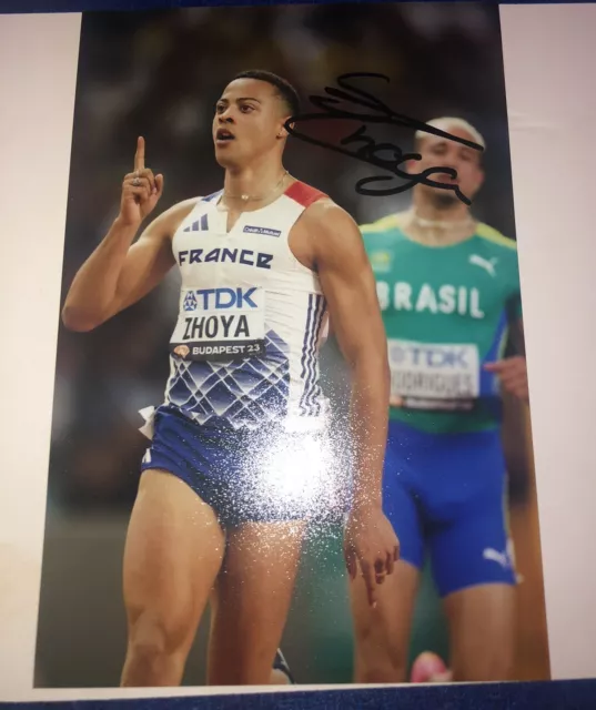 Firmato Sasha Zhoya (Francia)