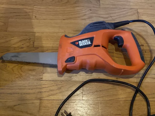 https://www.picclickimg.com/zt4AAOSw-wVlLdEo/Black-and-Decker-Corded-Electric-Hand-Saw-Model.webp
