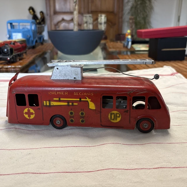 CIJ camion de pompier avec échelle autopompe 1/45 Année