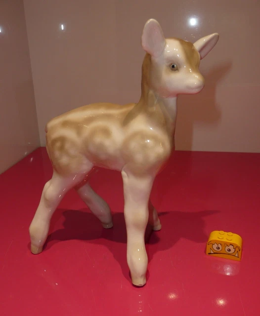 Kitz Figur Aus Harz – Niedliche Reh-Deko, Handbemalt, 3D-Miniatur Für Haus & Garten