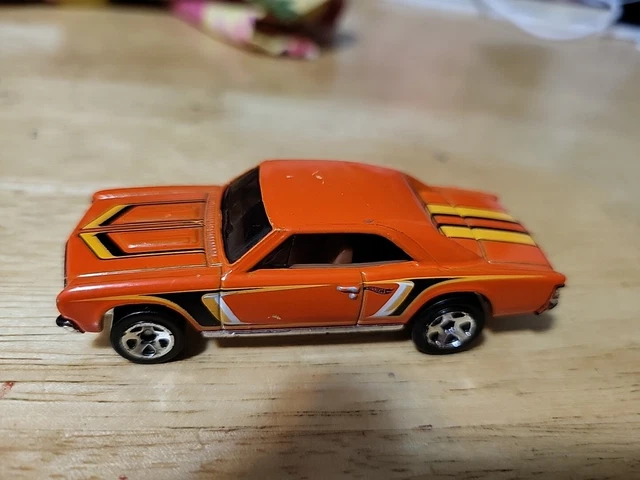 Hot Wheels '67 Chevy Chevelle SS 396 — Updated Collectible Diecast Car (2025)