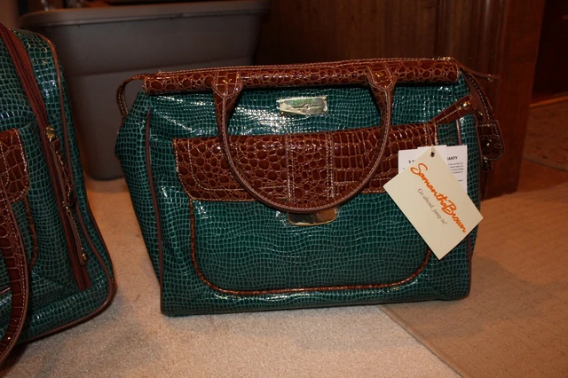 Samantha Brown 4 Peace Luggage Set-Sea Glass/Camel- Under Seat Bag and Dowel Bag 9