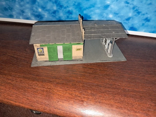 Maquette De Station-service Esso Par Faller Vollmer Kibri - État Excellent, Pour Modélisme
